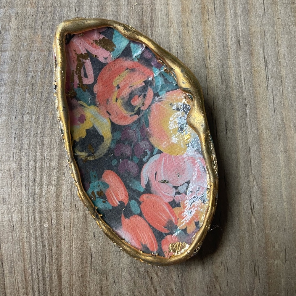 Vintage floral pattern ring dish